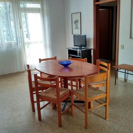 Condominio Villa Chiara Lignano Sabbiadoro Esterno foto
